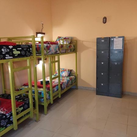 Kuta  Botchan Hostel מראה חיצוני תמונה