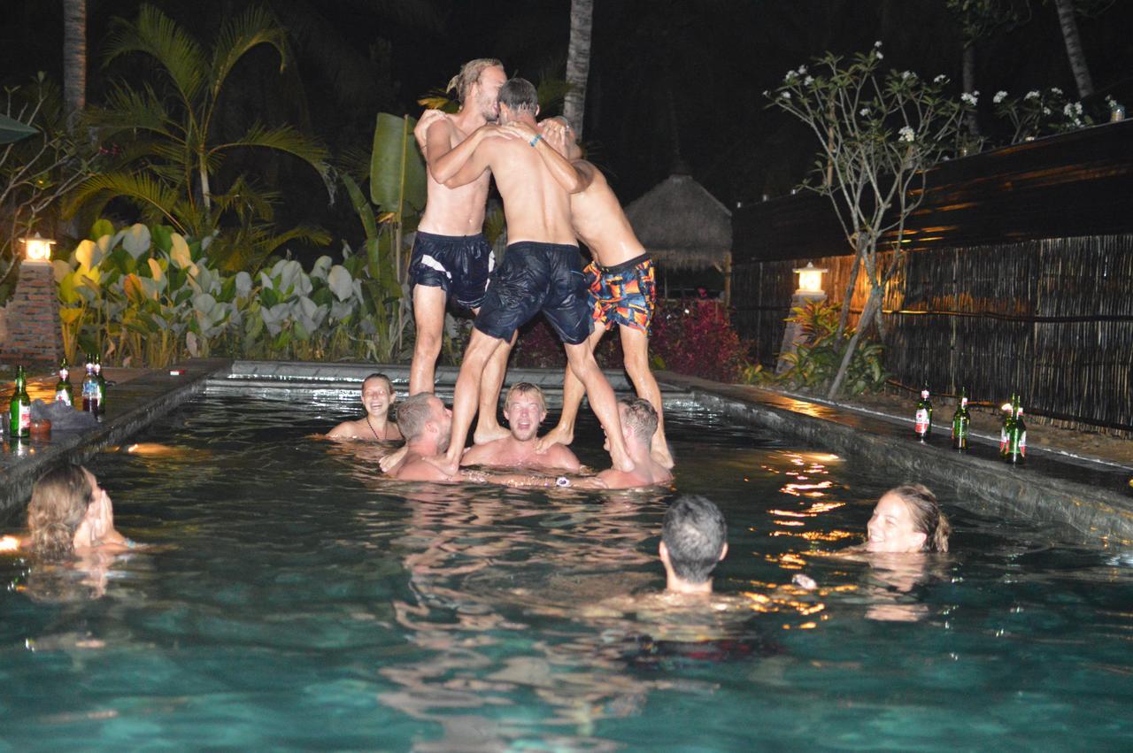 Kuta  Botchan Hostel מראה חיצוני תמונה