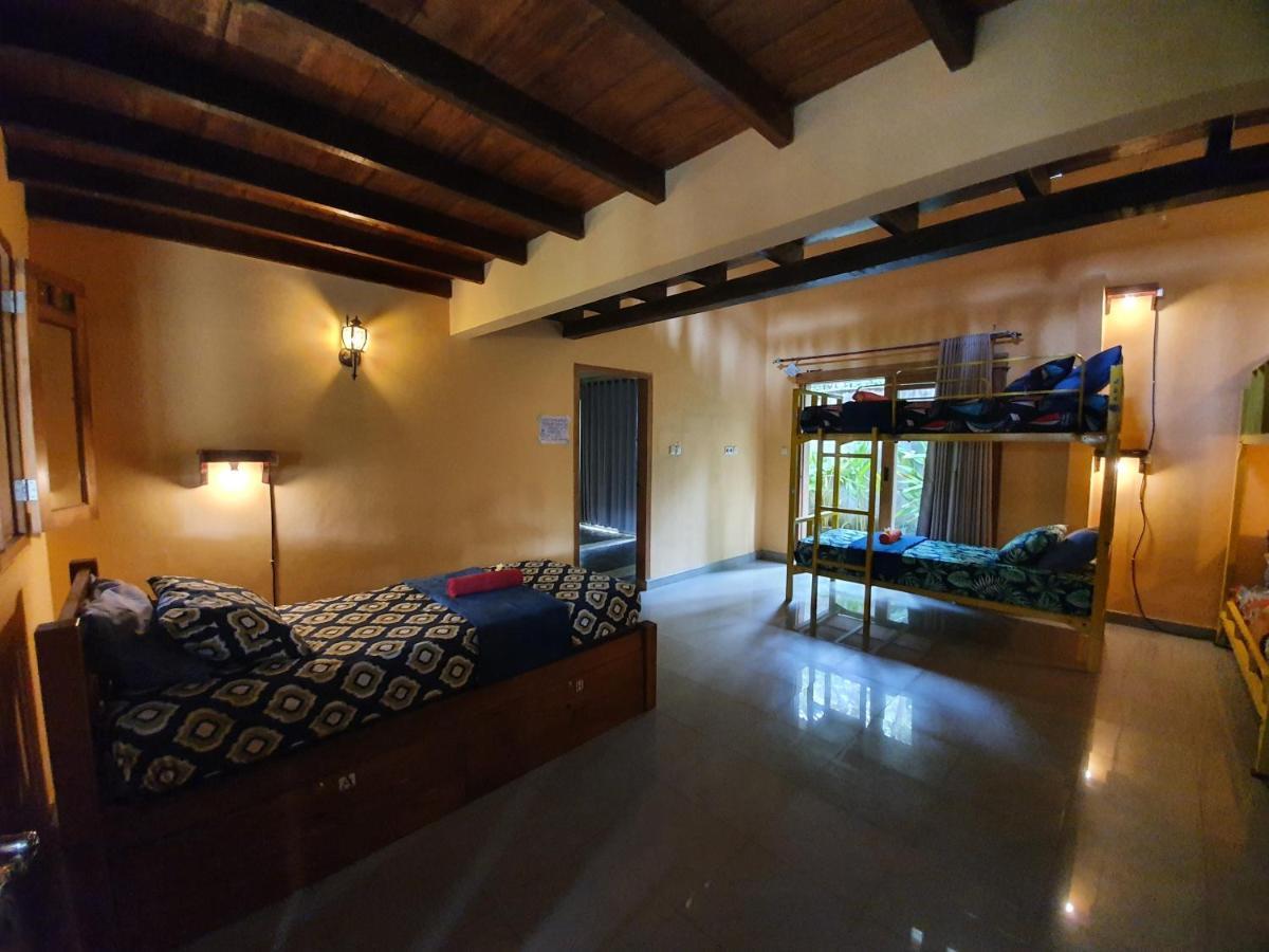 Kuta  Botchan Hostel מראה חיצוני תמונה